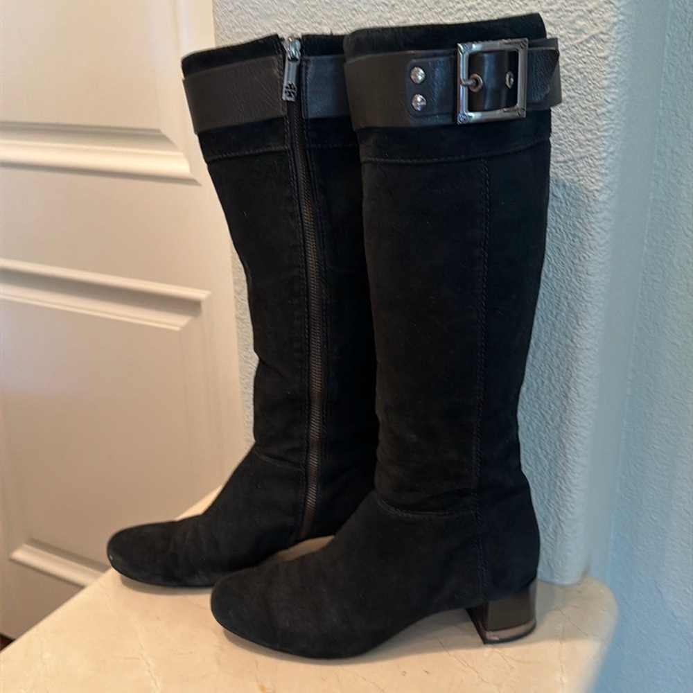 Black suede boots size 7 Tori Burch
